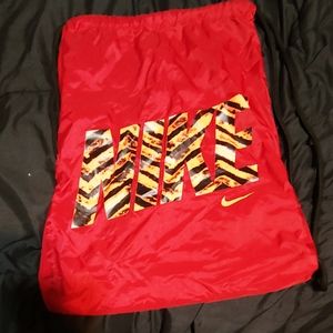Red nike drawstring canvas back pack